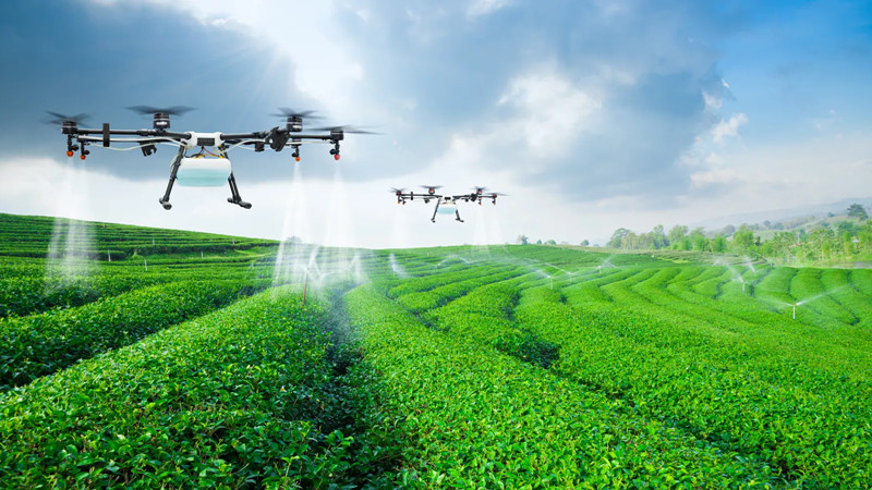 農業噴灑無人機