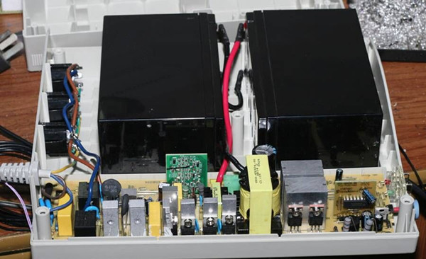 工業UPS不間斷電源