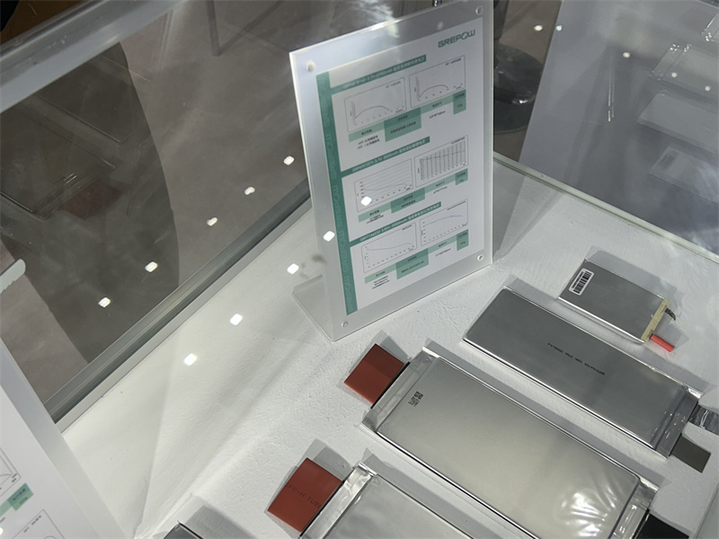 低溫、高倍率、高壓電芯 低溫、高倍率、高壓電芯